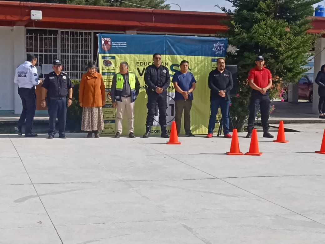 Promueve Policía de Chiautempan educación vial en estudiantes de Secundaria Técnica Román Saldaña